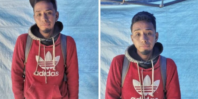 Joven busca a su familia, se extravió en 1998 en la ciudad de Monterrey